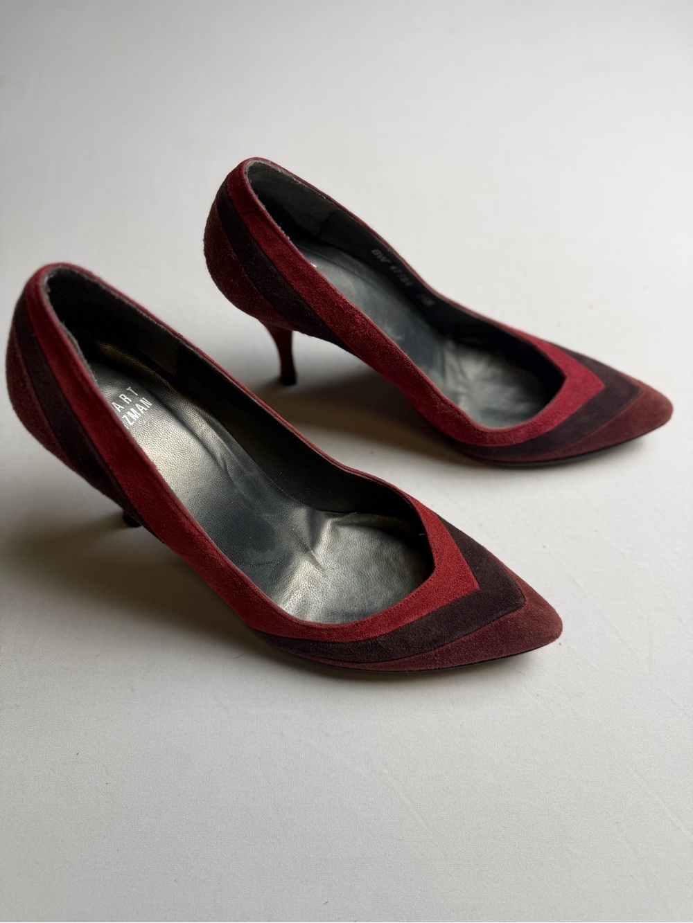 Stuart Weitzman Vintage Chevron Pumps Suede Slip On Pointy Toe Heel Size 7.5